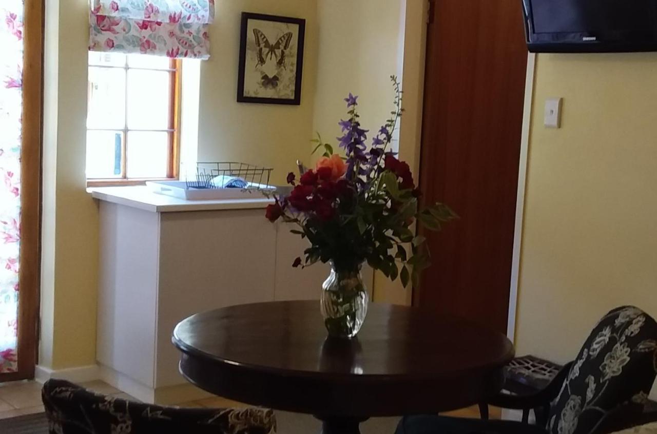 The Gate Guesthouse Clarens Exteriör bild